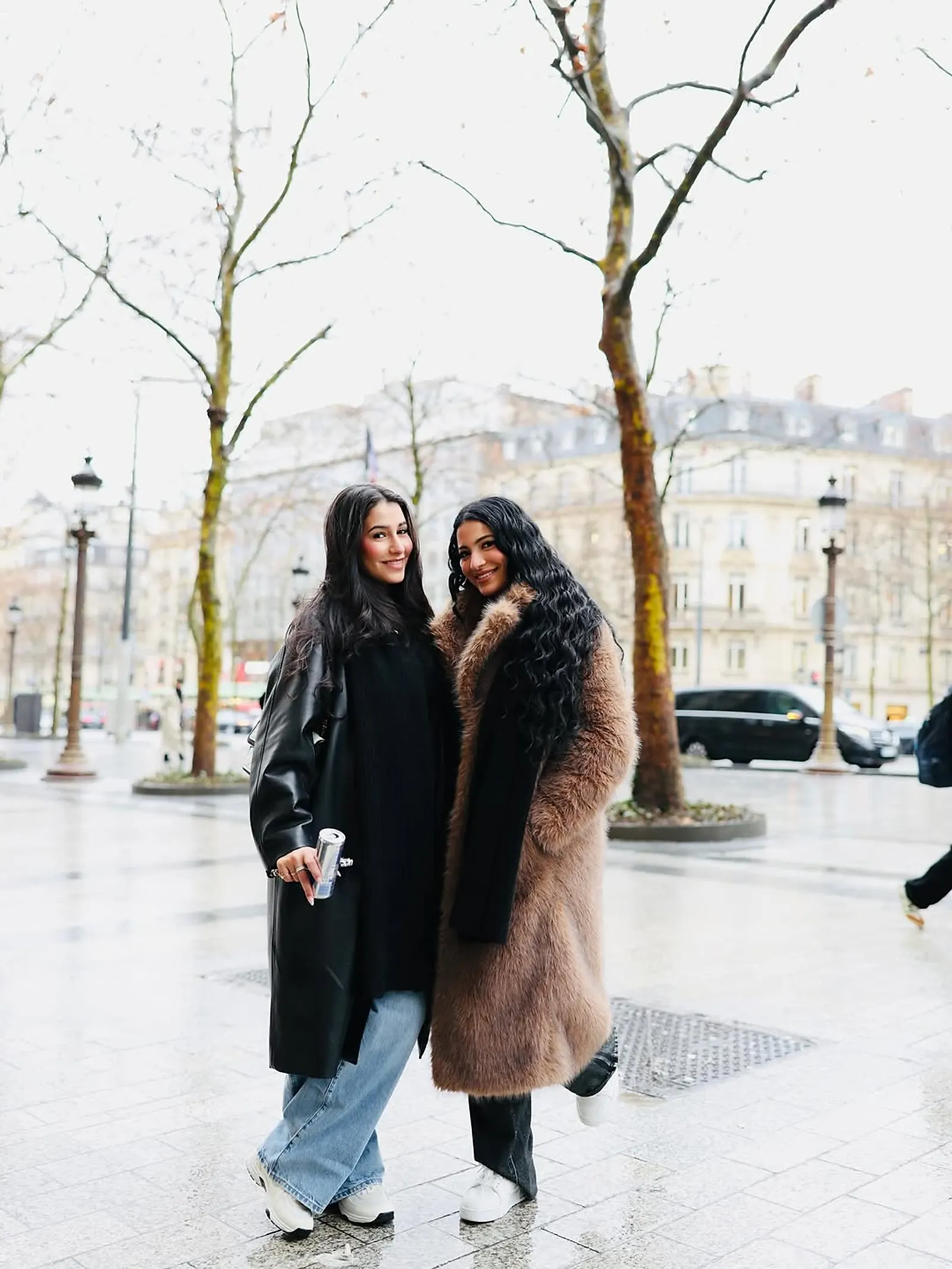 Avenue des Champs-Élysées, Paris